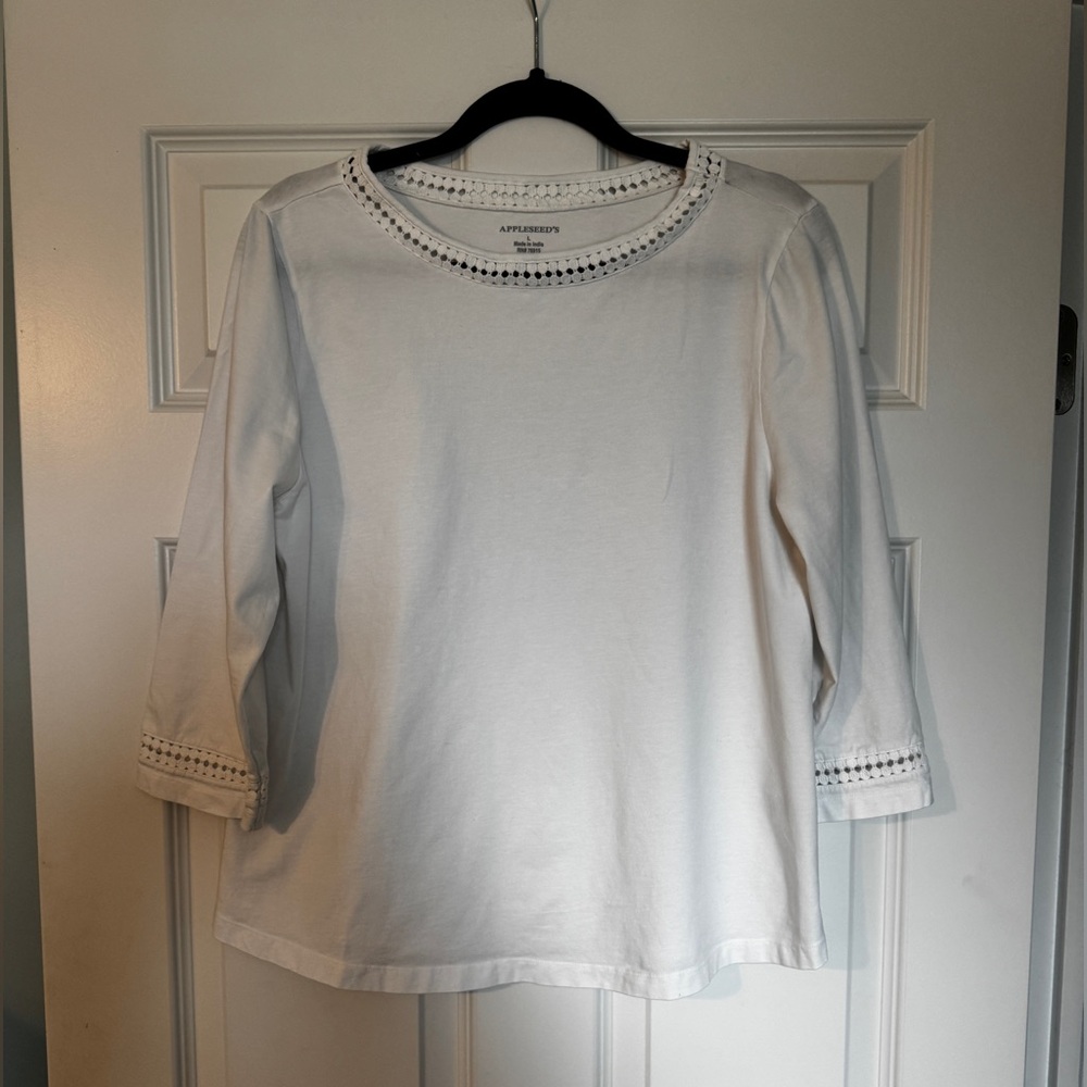 Appleseed's White Eyelet-Trim Women’s Top L